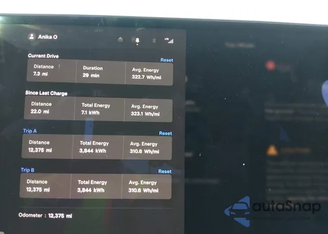 2024 Tesla Model X Long Range z USA, uszkodzony, nr VIN 7SAXCBE58RF448784